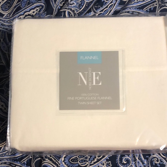 Noble Excellence Other - Twin size flannel sheets-  color Marshmallow